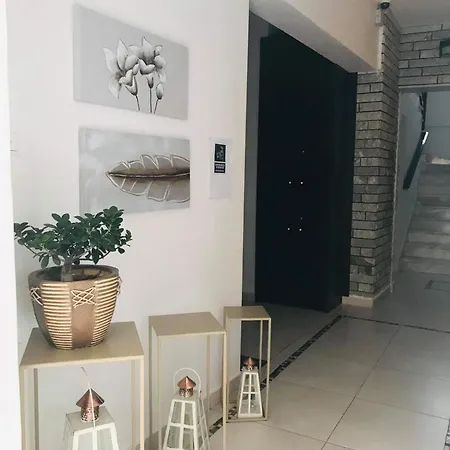 Giannis מלון דירות Paralía