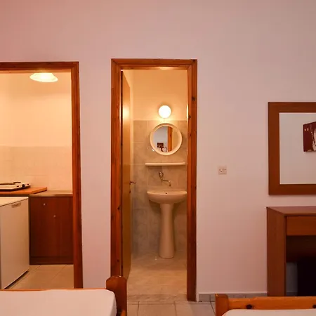 Giannis מלון דירות