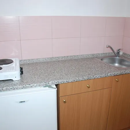 Giannis מלון דירות Paralía