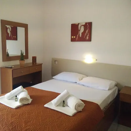 מלון דירות Giannis Paralía