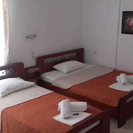 מלון דירות Giannis Paralía