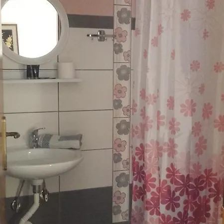 Ξενοδοχείο με διαμερίσματα Giannis *