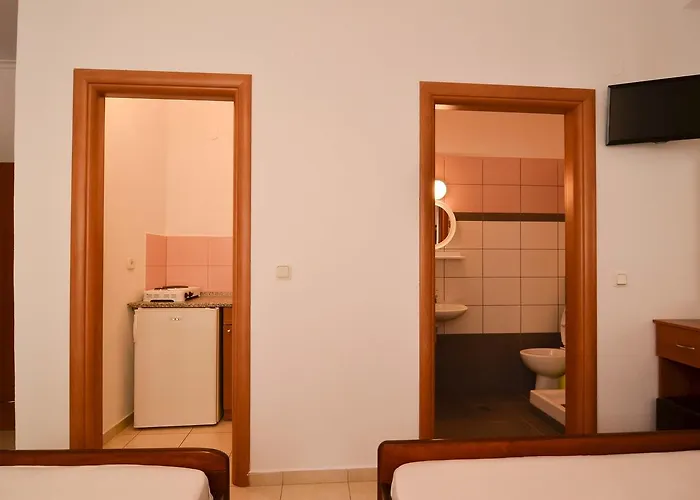 Apartahotel Giannis *