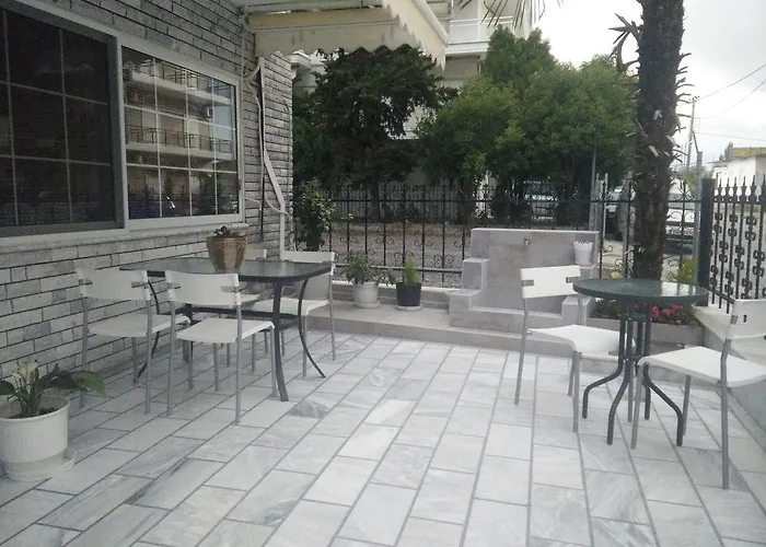 Apartahotel Giannis *