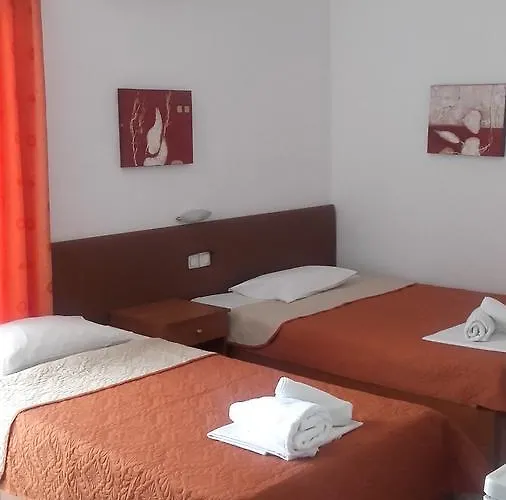 Apartahotel Giannis *